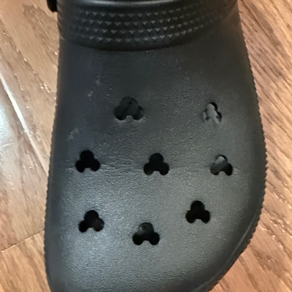 CROCS WOMAN’s Black Disney - Picture 2 of 4